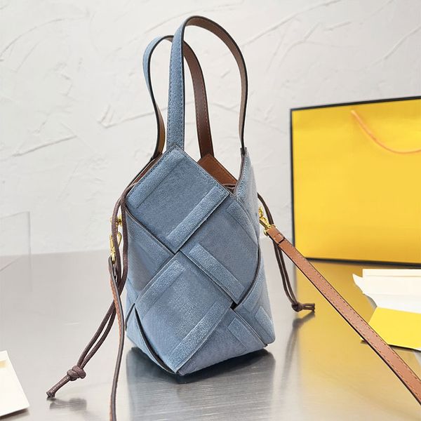 drawtring bucket bag woven mini handbag purse lady suede leather fashion letter small totes crossbody bags removable pouch detachable should
drawtring bucket bag woven mini handbag purse lady suede leather fashion letter small totes crossbody bags removable pouch detachable should