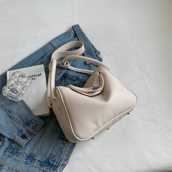 designer original luxury lindys bags bag doctor large capacity underarm 2023 new one-shoulder hand fashion versatile women's aexx
designer original luxury lindys bags bag doctor large capacity underarm 2023 new one-shoulder hand fashion versatile women's aexx