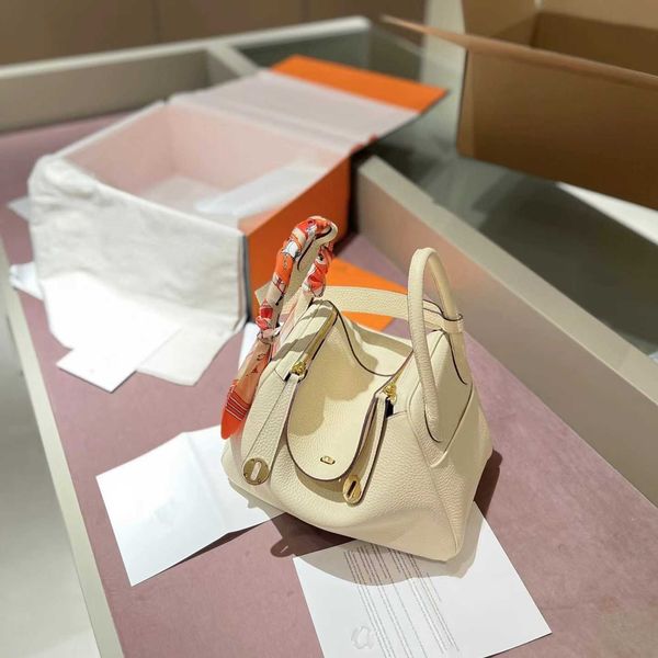 designer original luxury 2023 bags new tc cow leather classic lindys 26 real bag doctor's portable one-shoulder cross-body women's
designer original luxury 2023 bags new tc cow leather classic lindys 26 real bag doctor's portable one-shoulder cross-body women's