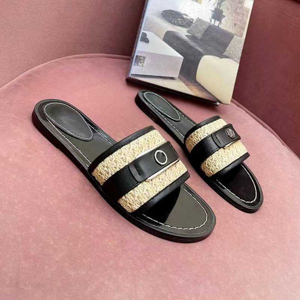 designer slippers summer flat women flip slippers fashion classic 2023 black sandals size 35-42
designer slippers summer flat women flip slippers fashion classic 2023 black sandals size 35-42