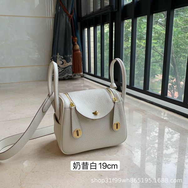 head original designer luxury bags layer cowhide gold buckle mini small lindys bag doctor single shoulder diagonal cross portable leather pi
head original designer luxury bags layer cowhide gold buckle mini small lindys bag doctor single shoulder diagonal cross portable leather pi