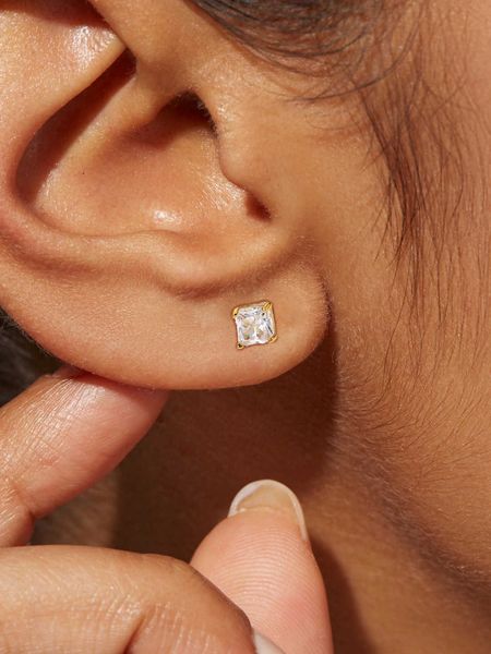 earing ins same simple and exquisite 18k stainless steel white pink / tea green square zircon earrings for women, Golden
earing ins same simple and exquisite 18k stainless steel white pink / tea green square zircon earrings for women, Golden