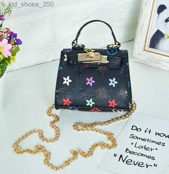 2021 new fashion kids pu butterfly decoration backpack bag mix color zipper shoulder bag, Black
2021 new fashion kids pu butterfly decoration backpack bag mix color zipper shoulder bag, Black