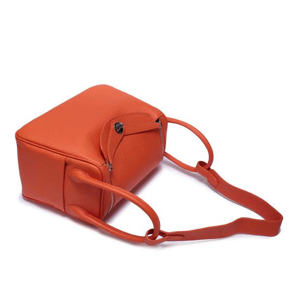 brand bags original designer the first layer of cow skin litchi pattern lindi bag doctor's medicine leather women's live broadcast
brand bags original designer the first layer of cow skin litchi pattern lindi bag doctor's medicine leather women's live broadcast