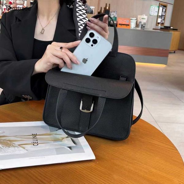 h halza luxurys handbags layer togo cowhide horseshoe single shoulder cross body portable real leather halzan kazan extremely diligent envel
h halza luxurys handbags layer togo cowhide horseshoe single shoulder cross body portable real leather halzan kazan extremely diligent envel