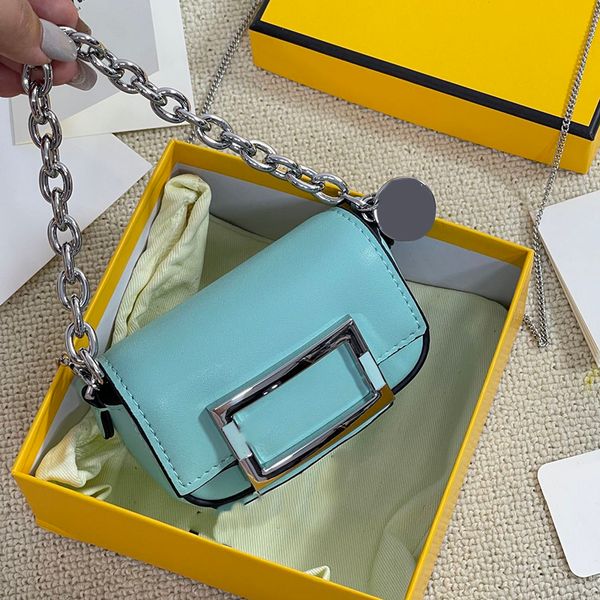 womens designer mini nano clutch bags silver metal chain handle totes crossbody shoulder purse classic tiny cosmetic case outdoor handabg wi
womens designer mini nano clutch bags silver metal chain handle totes crossbody shoulder purse classic tiny cosmetic case outdoor handabg wi