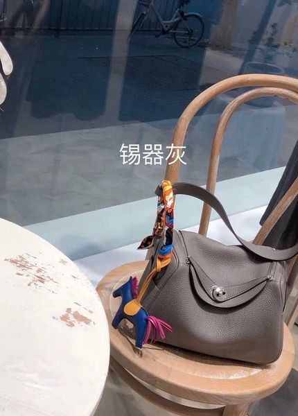 designer original luxury new bags swift cow leather hand-stitched wax thread lindys bag mini doctor's headband single-shoulder cross-bo
designer original luxury new bags swift cow leather hand-stitched wax thread lindys bag mini doctor's headband single-shoulder cross-bo