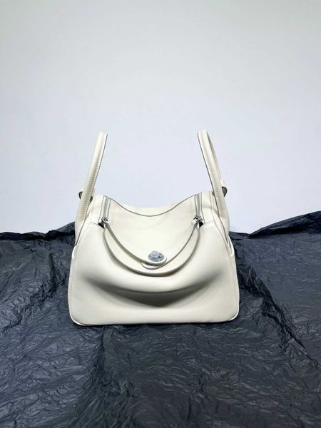 high-end luxury bags original designer wax line swift layer cow leather lindys 26 shoulder bag doctor women's 1 o3kl
high-end luxury bags original designer wax line swift layer cow leather lindys 26 shoulder bag doctor women's 1 o3kl