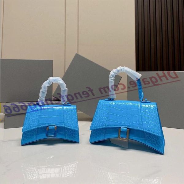 totes 5a handbag designer wallet shoulder cross bag wallet handbag half moon tramp buckle mini pure crocodile single handle handbag uxhi
totes 5a handbag designer wallet shoulder cross bag wallet handbag half moon tramp buckle mini pure crocodile single handle handbag uxhi