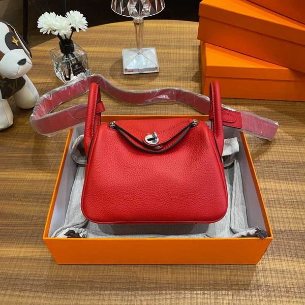 designer original luxury 2023 bags new h layer cow leather togo 19cm mini lindys bag messenger medicine women's exg4
designer original luxury 2023 bags new h layer cow leather togo 19cm mini lindys bag messenger medicine women's exg4