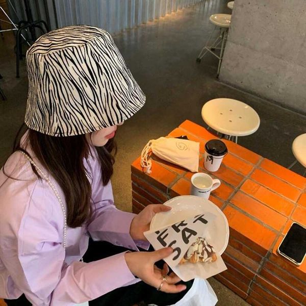 hbp ins hats wide zebra brim pattern fisherman hat spring and summer all-aatch retro female fashion sun protection prtical sunshade popular, Blue;gray
hbp ins hats wide zebra brim pattern fisherman hat spring and summer all-aatch retro female fashion sun protection prtical sunshade popular, Blue;gray