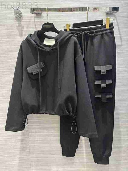women's two piece pants designer 2023 new spring summer hooded long sleeve brand same style 2 sets coat iskt, White
women's two piece pants designer 2023 new spring summer hooded long sleeve brand same style 2 sets coat iskt, White