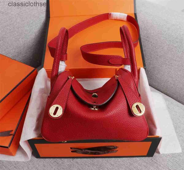 new fashion bag 2023 red women's bag hand bucket small square single shoulder underarm pouch
new fashion bag 2023 red women's bag hand bucket small square single shoulder underarm pouch