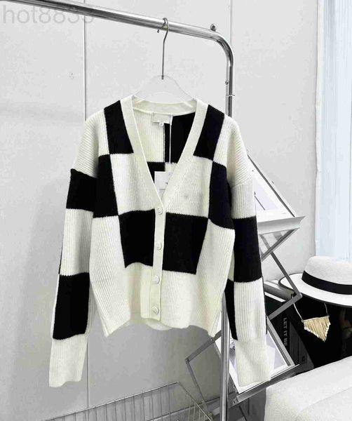 women's knits & tees designer 2023 new spring v neck long sleeve panelled high end jacquard sweater 3ybr, White
women's knits & tees designer 2023 new spring v neck long sleeve panelled high end jacquard sweater 3ybr, White
