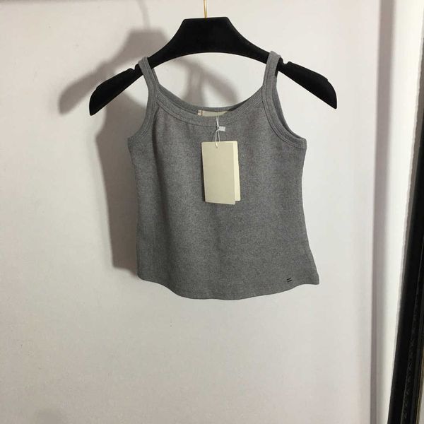 23ss womens designer brand vest stretch slimming halter versatile little tanks short yoga clothes sports vests women clothing, Black;white
23ss womens designer brand vest stretch slimming halter versatile little tanks short yoga clothes sports vests women clothing, Black;white