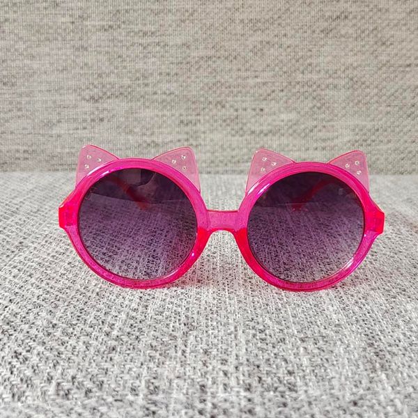 lovely animal cycling sunglasses kids size fashion round frame eyewear with cute cat ears, White;black
lovely animal cycling sunglasses kids size fashion round frame eyewear with cute cat ears, White;black