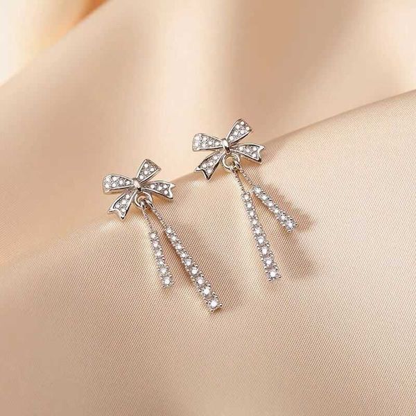 eearings s925 sterling silver tassel bow studded with diamond women's light luxury high sense design fashion style earrings linka, Golden
eearings s925 sterling silver tassel bow studded with diamond women's light luxury high sense design fashion style earrings linka, Golden