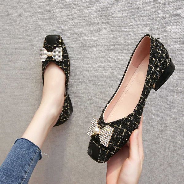 dress shoes crystal pearl bowknot moccasins woman flats plaid fabric snakers shoes women square toe plated heels loafers big size 4143 j2303, Black
dress shoes crystal pearl bowknot moccasins woman flats plaid fabric snakers shoes women square toe plated heels loafers big size 4143 j2303, Black