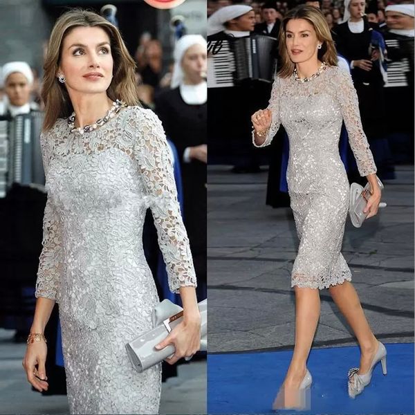 elegant full lace sheath mother of the bride dresses knee length jewel neck long sleeve wedding guest gowns women short formal party wear, Black;red
elegant full lace sheath mother of the bride dresses knee length jewel neck long sleeve wedding guest gowns women short formal party wear, Black;red