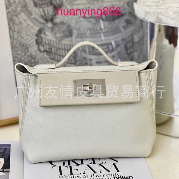 for designer herms's bags woman premium fashion leather layer women's mini2424 carrie portable shoulder cross-body dumplings edja
for designer herms's bags woman premium fashion leather layer women's mini2424 carrie portable shoulder cross-body dumplings edja