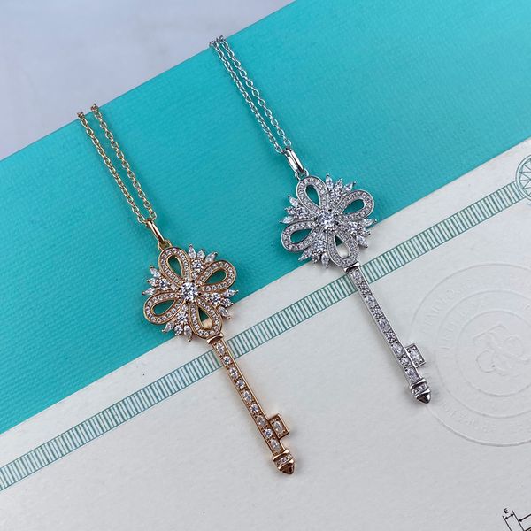 designer necklace gold and silver victoria key pendant necklaces full diamonds fashion luxury jewelry gift party beach
designer necklace gold and silver victoria key pendant necklaces full diamonds fashion luxury jewelry gift party beach