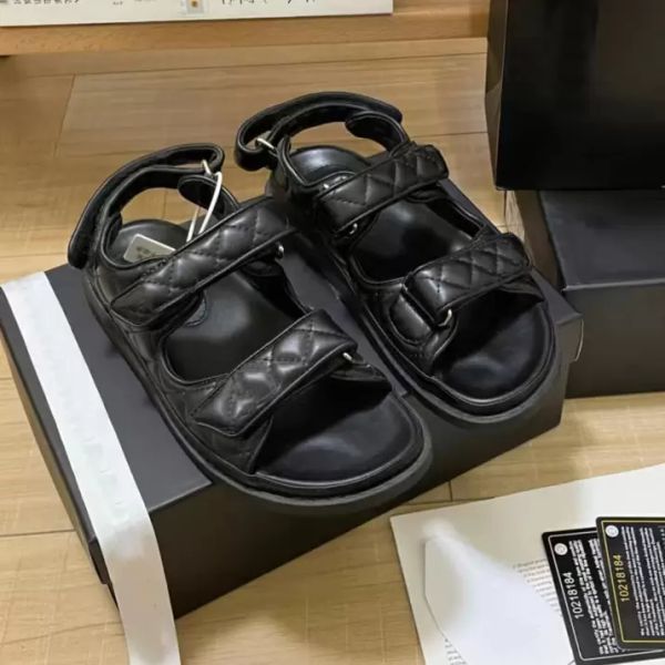 designer women sandals womens slides crystal calf leather casual shoes quilted platform summer beach slipper with box and shopping bag35-42, Black
designer women sandals womens slides crystal calf leather casual shoes quilted platform summer beach slipper with box and shopping bag35-42, Black