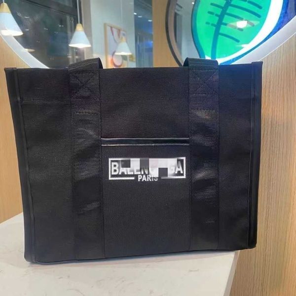 designer balencigas women bag canvas bag fashion letter fashion brand large capacity one shoulder oblique straddle handbag college student b
designer balencigas women bag canvas bag fashion letter fashion brand large capacity one shoulder oblique straddle handbag college student b