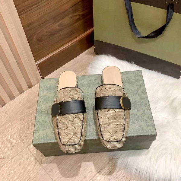 luxury leather slippers flat bottom half slipper womens sandals designer printing retro sandal summer fashion women leisure shoes, Black
luxury leather slippers flat bottom half slipper womens sandals designer printing retro sandal summer fashion women leisure shoes, Black