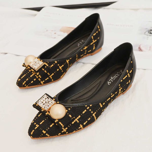 dress shoes big size 42 crystal metal decoration moccasins shoes women sneakers pointed toe loafers soft soled plaid weave flats woman 2021, Black
dress shoes big size 42 crystal metal decoration moccasins shoes women sneakers pointed toe loafers soft soled plaid weave flats woman 2021, Black