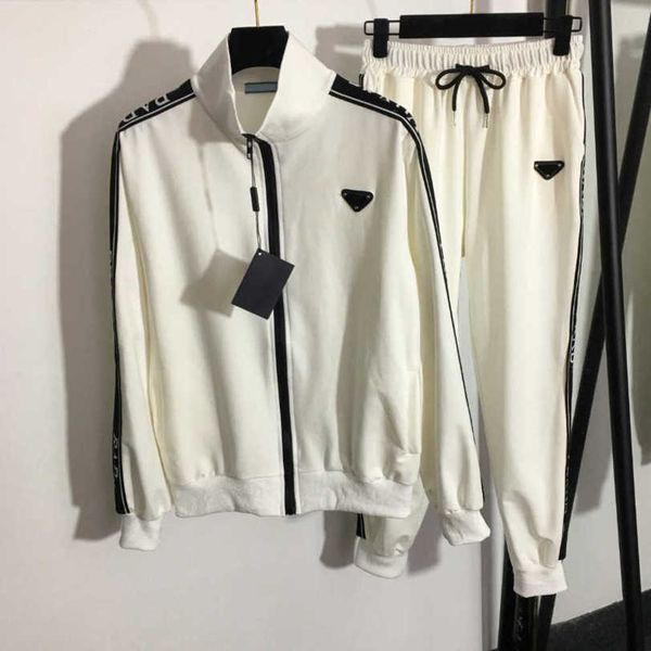 23ss brand designer women new tracksuit set letter logo stand-up collar long sleeve zipper coat webbing edge elastic waist casual pants wome, Gray
23ss brand designer women new tracksuit set letter logo stand-up collar long sleeve zipper coat webbing edge elastic waist casual pants wome, Gray
