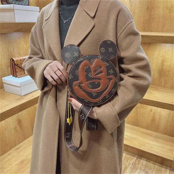 handbag 2023 fashion women's bag leather quality handbag women shoulder messenger women's old flower personality lovely wide shoul
handbag 2023 fashion women's bag leather quality handbag women shoulder messenger women's old flower personality lovely wide shoul