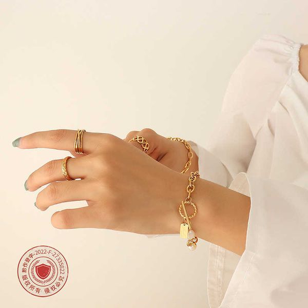 bracelets ot buckle geometric square brand simple freshwater pearl golden christmas bracelet female titanium steel bracelet e182 link a, Black
bracelets ot buckle geometric square brand simple freshwater pearl golden christmas bracelet female titanium steel bracelet e182 link a, Black