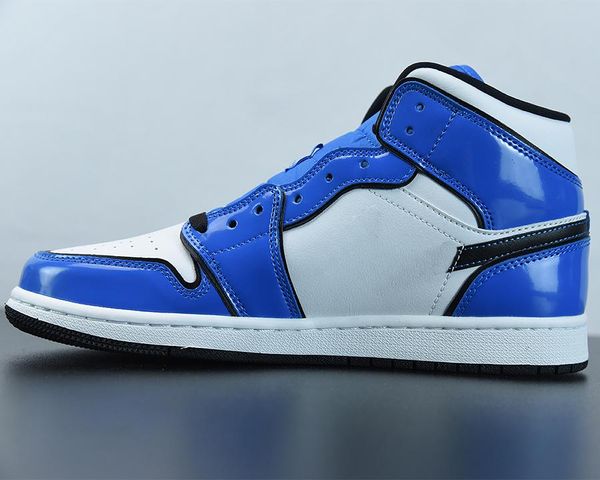 new release basketball shoes men basketball shoes jumpman 1s mid signal blue black white women fashion trainers sneakers sports come with bo
new release basketball shoes men basketball shoes jumpman 1s mid signal blue black white women fashion trainers sneakers sports come with bo