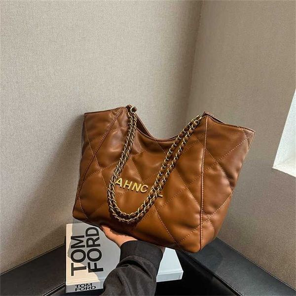 handbag 2023 fashion women's bag leather quality fashionable shoulder fashion tote chain small large handbag bag
handbag 2023 fashion women's bag leather quality fashionable shoulder fashion tote chain small large handbag bag