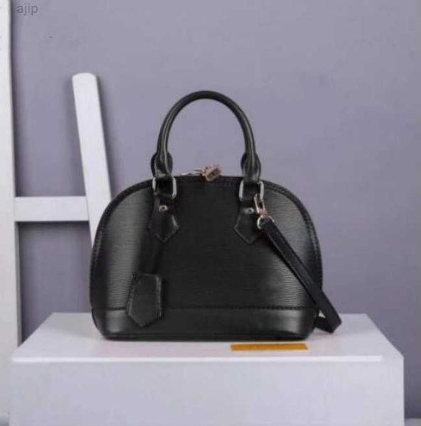 women shoulder bag fashion s with lock tag alma bb 25cm chain messenger leather handbags shell purse cosmetic crossbody pu totes
women shoulder bag fashion s with lock tag alma bb 25cm chain messenger leather handbags shell purse cosmetic crossbody pu totes