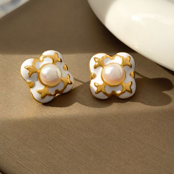 s925 silver needle stud vintage palace style pearl earringshigh-grade white light luxury exquisite lovely jewelry accessories, Golden;silver
s925 silver needle stud vintage palace style pearl earringshigh-grade white light luxury exquisite lovely jewelry accessories, Golden;silver