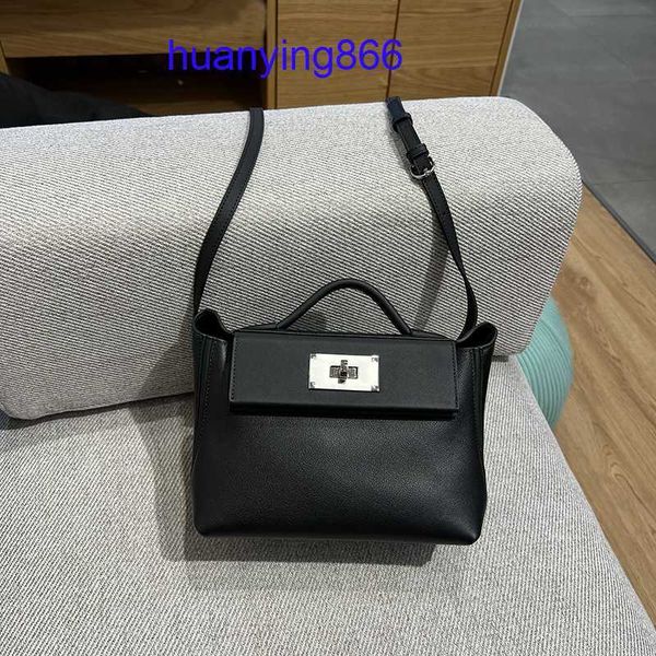 designer herms's bags for woman head layer cow leather 2424 black silver buckle fashion kelys's shoulder messenger casual underarm
designer herms's bags for woman head layer cow leather 2424 black silver buckle fashion kelys's shoulder messenger casual underarm