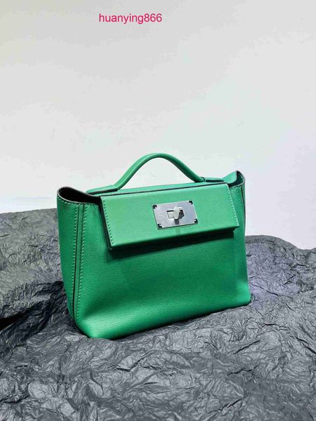 for designer herms's bags woman women's 2022 new carrie 2424 mini layer cowhide dumpling wing portable one-shoulder cross-body bac
for designer herms's bags woman women's 2022 new carrie 2424 mini layer cowhide dumpling wing portable one-shoulder cross-body bac