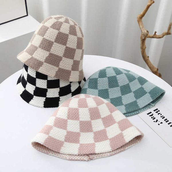wide brim hats 2022 winter plaid knit bucket hats women outdoor warm sun hat soft checkerboard fisherman cap girl fashion panama sombrero p2, Blue;gray
wide brim hats 2022 winter plaid knit bucket hats women outdoor warm sun hat soft checkerboard fisherman cap girl fashion panama sombrero p2, Blue;gray