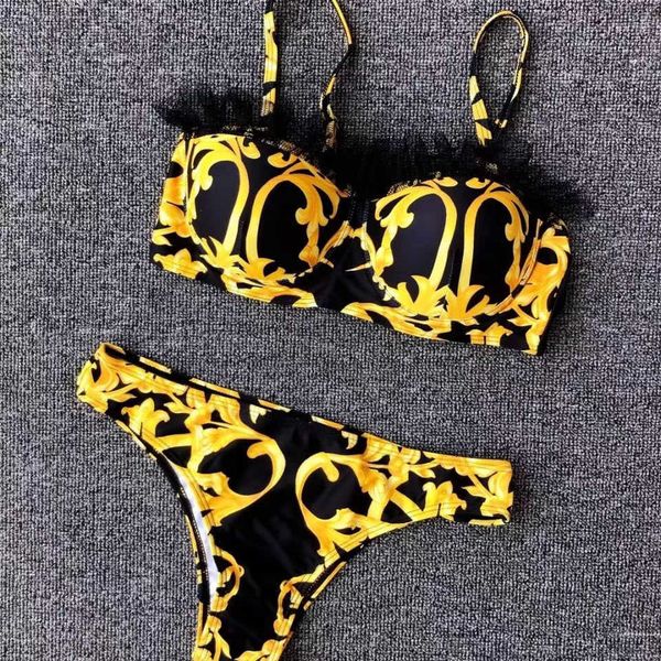23ss designer brand women swimwear bikini beach swimming bra with steel ring split type female summer womens clothing, White;black
23ss designer brand women swimwear bikini beach swimming bra with steel ring split type female summer womens clothing, White;black