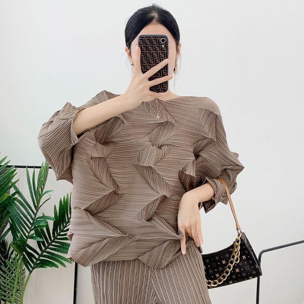 2023 summer tees womens t shirts three-dimensional sense shirts fold casual men women couple luxurys clothing black white asian size s-2xl
2023 summer tees womens t shirts three-dimensional sense shirts fold casual men women couple luxurys clothing black white asian size s-2xl