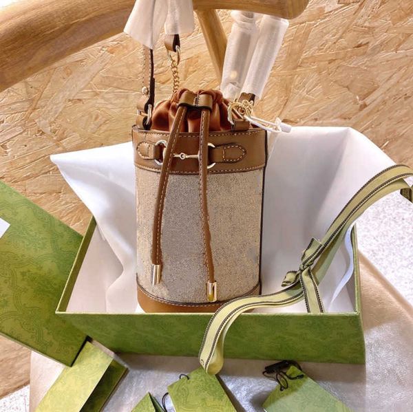new fashion drawstring bag luxury designer bag bucket tote string shoulder tote high-quality fashion leather crossbody bag
new fashion drawstring bag luxury designer bag bucket tote string shoulder tote high-quality fashion leather crossbody bag