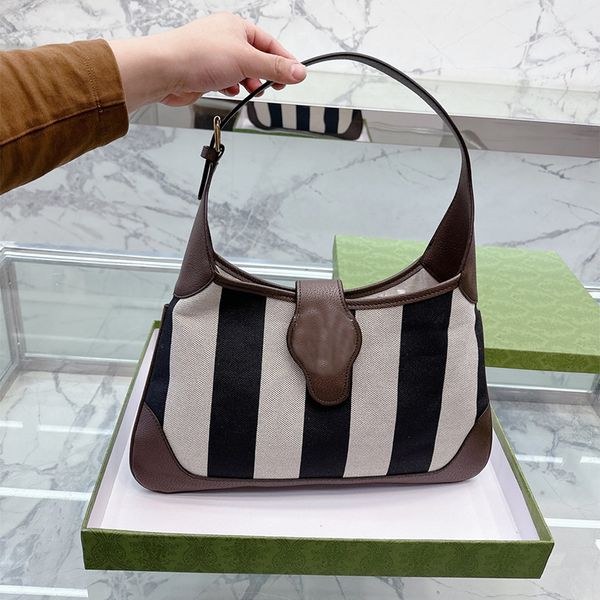 aaaaa luxury handbag women shoulder designer bag hobo underarm evening bags purse woman fashion portable handbags luxurys brand bags woman t
aaaaa luxury handbag women shoulder designer bag hobo underarm evening bags purse woman fashion portable handbags luxurys brand bags woman t