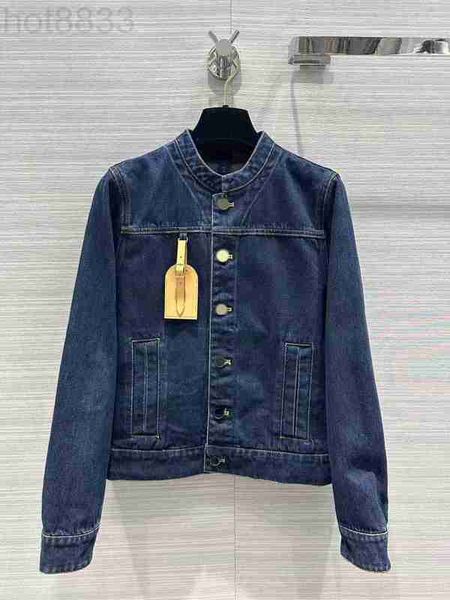 women's jackets designer milan runway 2023 spring autumn stand collar long sleeve panelled coats brand same style outerwear 1mhi, Black;brown
women's jackets designer milan runway 2023 spring autumn stand collar long sleeve panelled coats brand same style outerwear 1mhi, Black;brown