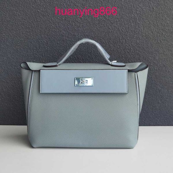 for designer herms's bags woman h family 2023 new leather women's layer cow briefcase kelys's 2424 handbag versatile messenge
for designer herms's bags woman h family 2023 new leather women's layer cow briefcase kelys's 2424 handbag versatile messenge