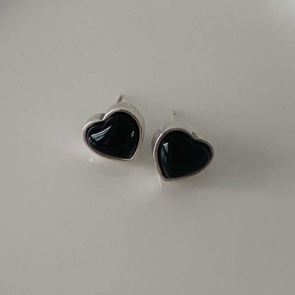 eearings s925 sterling silver love female minority design high-grade black agate temperament light luxury fashion earrings linka, Golden
eearings s925 sterling silver love female minority design high-grade black agate temperament light luxury fashion earrings linka, Golden