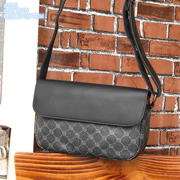 factory wholesale men shoulder bags 3 colors street trend plaid postman bag simple and versatile black fashion backpack classic polka dot pr
factory wholesale men shoulder bags 3 colors street trend plaid postman bag simple and versatile black fashion backpack classic polka dot pr