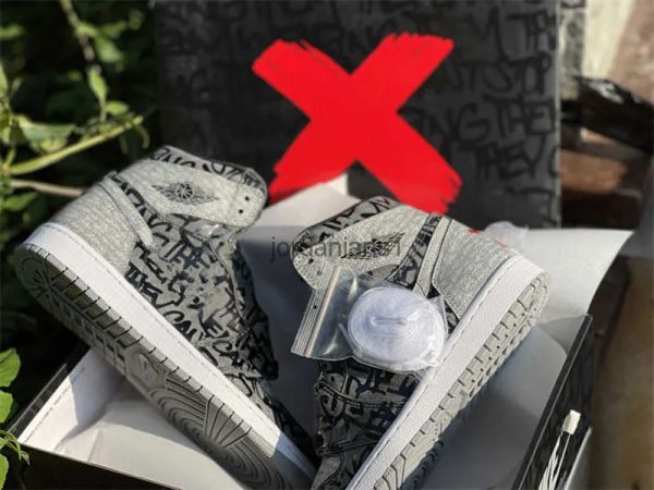 2023 basketball shoes basketball shoe outdoor trainers black grey red sports 2022 new mens classic jumpman 1s high og noir cendre rough wome
2023 basketball shoes basketball shoe outdoor trainers black grey red sports 2022 new mens classic jumpman 1s high og noir cendre rough wome