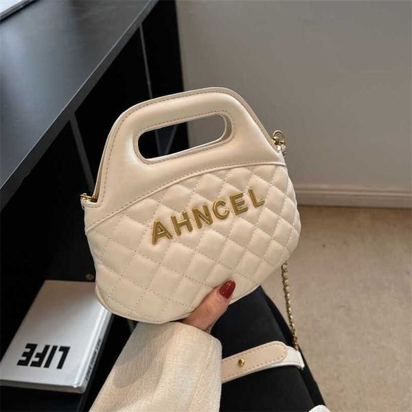 handbag 2023 fashion women's bag leather quality handbag fashionable versatile fashion texture chain westernized simple casual shoulder
handbag 2023 fashion women's bag leather quality handbag fashionable versatile fashion texture chain westernized simple casual shoulder