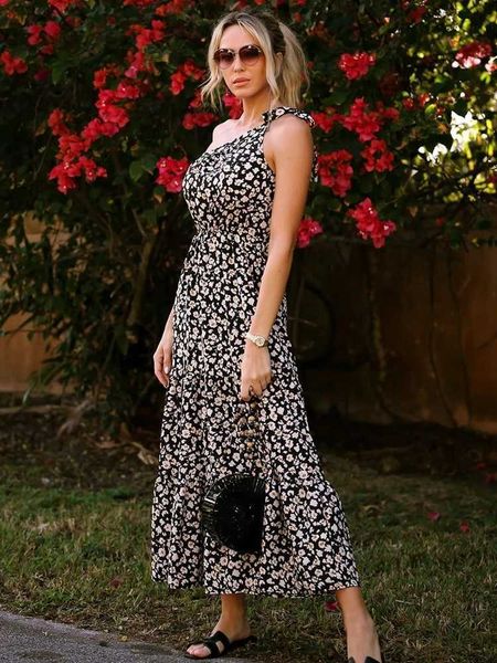 casual dresses summer floral print long dress women one shoulder boho sleeveless dress elegant ruffled hem maxi dress casual beach sundress, Black;gray
casual dresses summer floral print long dress women one shoulder boho sleeveless dress elegant ruffled hem maxi dress casual beach sundress, Black;gray